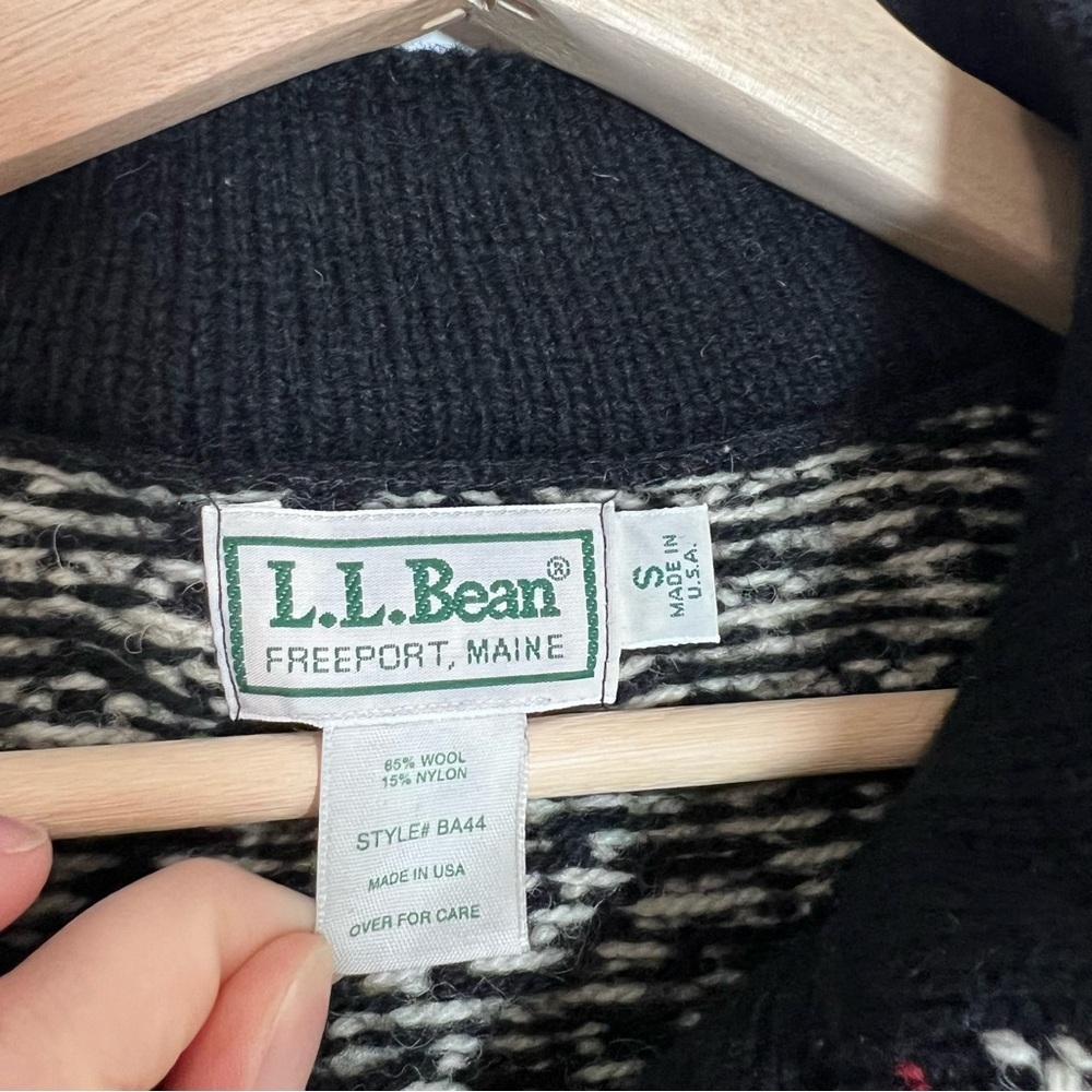 L.L. Bean Vintage Nordic Fair Isle Black Cream Red Wool Blend Cardigan, Size S - Picture 4 of 8
